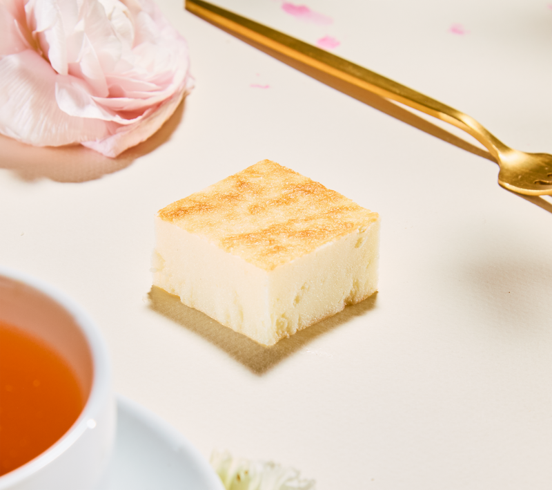 Mini Cake + Tea Pairing Box