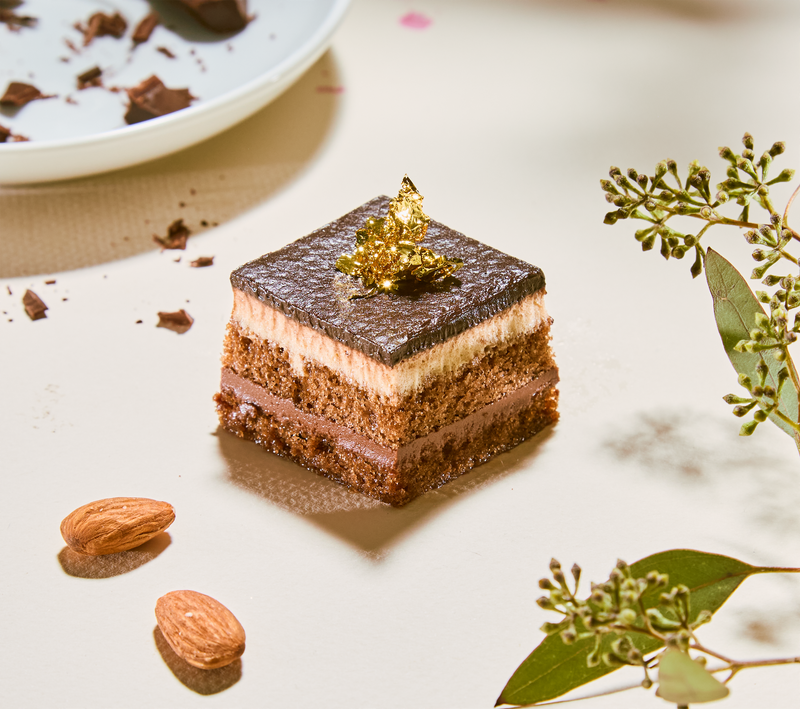 Mini Cake + Tea Pairing Box