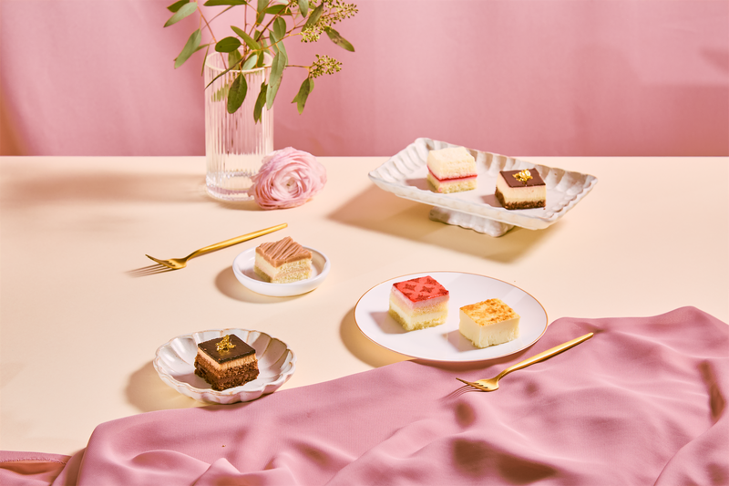 Mini Cake + Tea Pairing Box